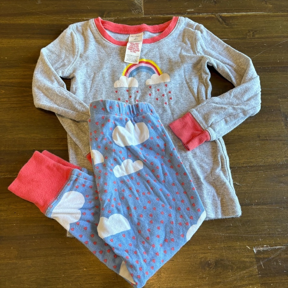 Mini Boden Cloud Rainbow Pajamas Toddler Girl Long Sleeve 3Y 3T Pink Blue